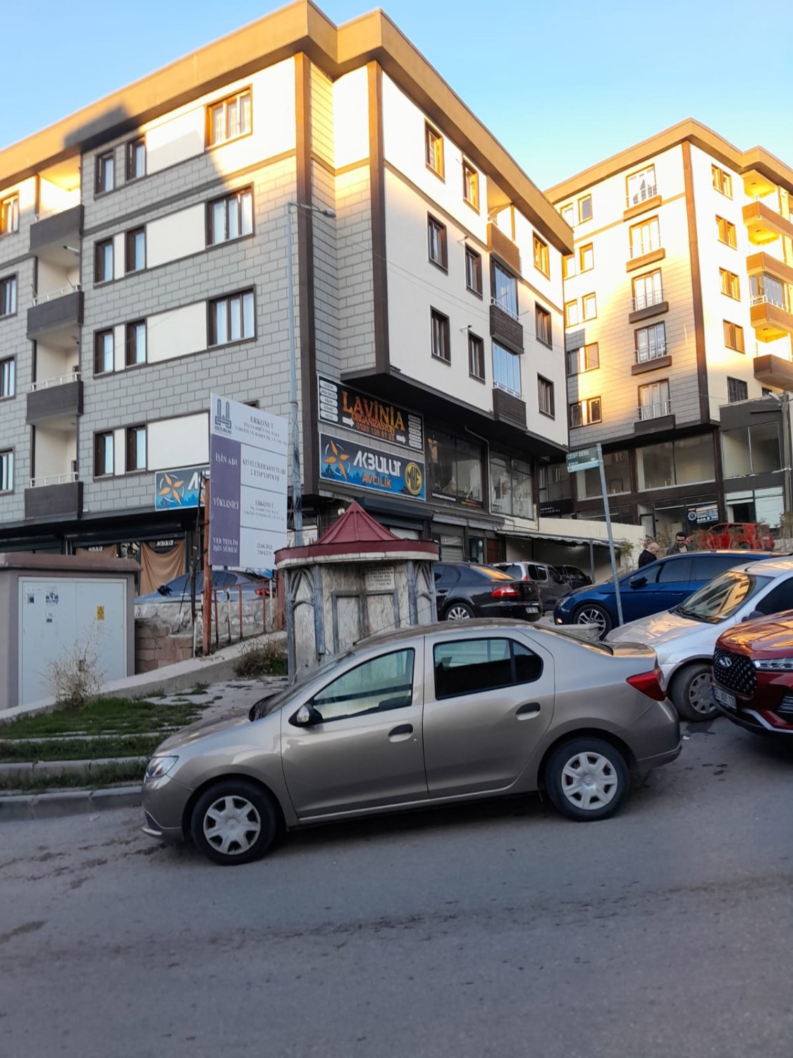 REMAX İLKE'DEN ŞEHİR MERKEZİ KEVELCİLER'DE 3+1 KİRALIK DAİRE 