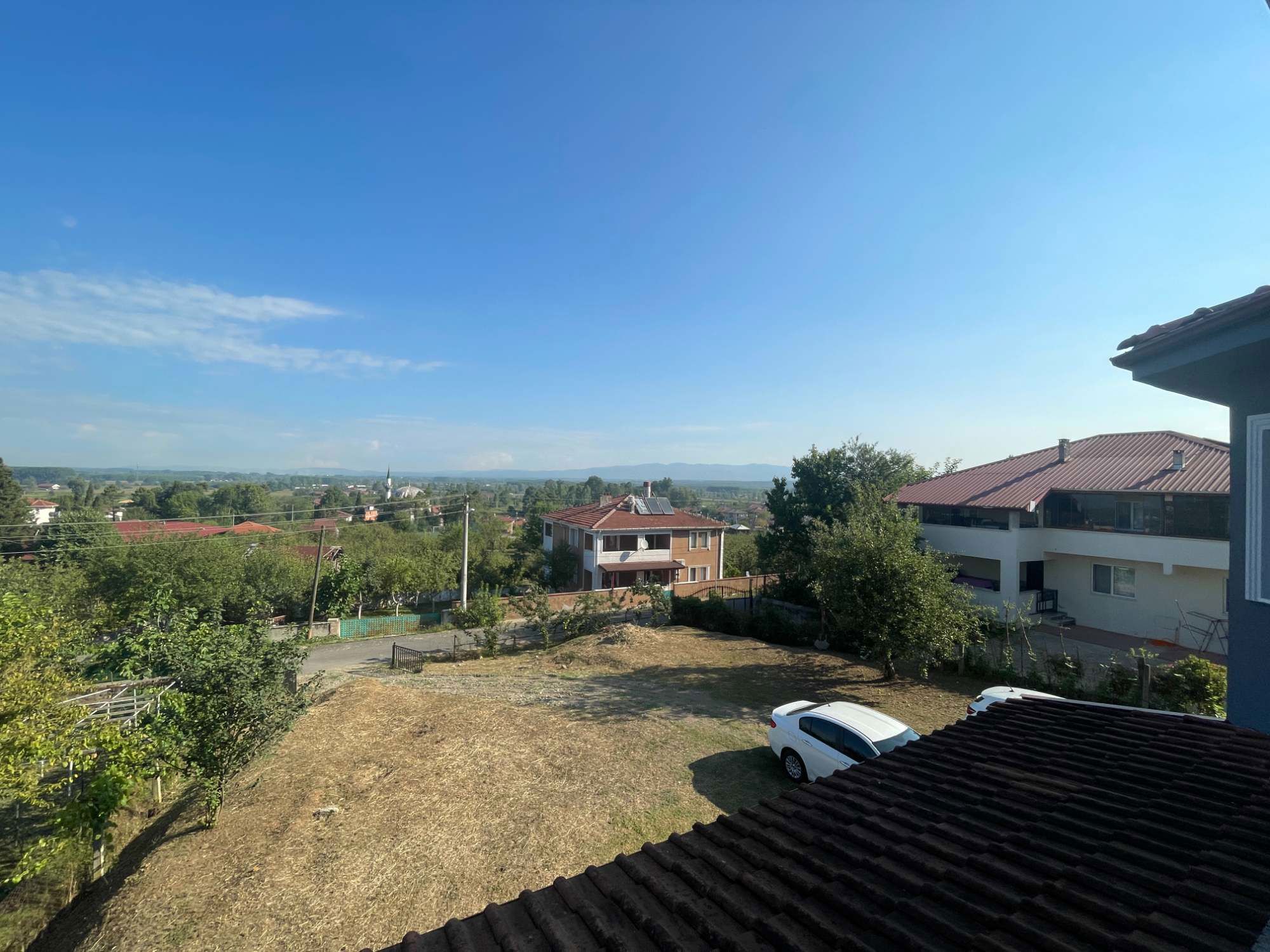 SAKARYA AKYAZI DA MÜSTAKİL 480 M2 TERASLI SATILIK VİLLA