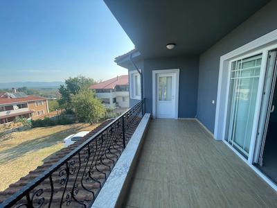 SAKARYA AKYAZI DA MÜSTAKİL 480 M2 TERASLI SATILIK VİLLA