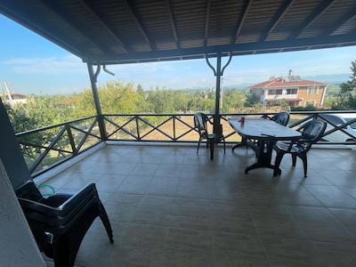 SAKARYA AKYAZI DA MÜSTAKİL 480 M2 TERASLI SATILIK VİLLA