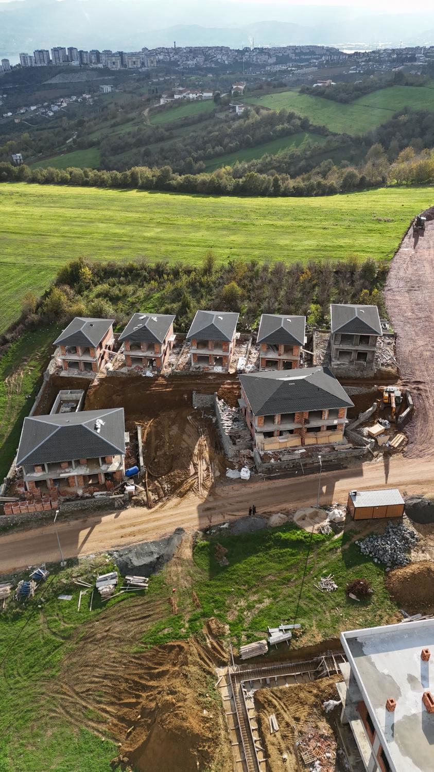 KABAOĞLU 4+1 LÜKS HAVUZLU VILLA DILEK ERCAN REMAXÇAKRA