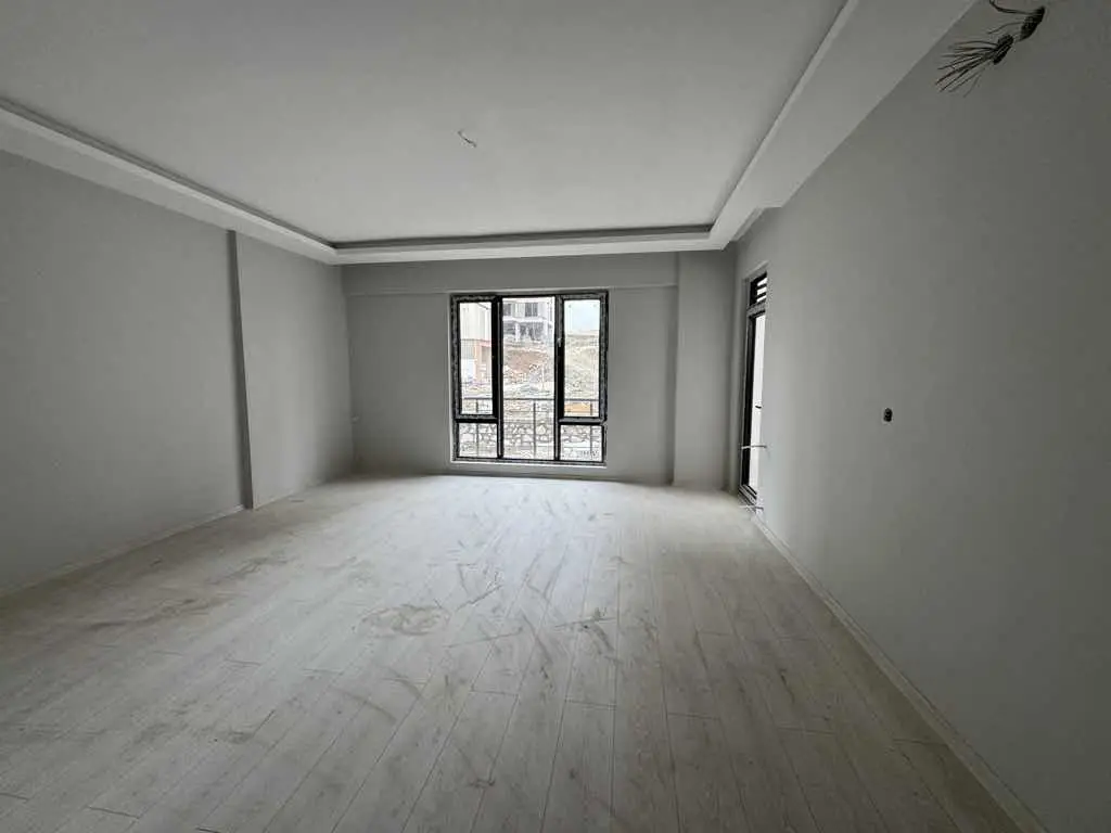 REMAX DOĞUDAN OBA23 DE SATILIK DAİRE