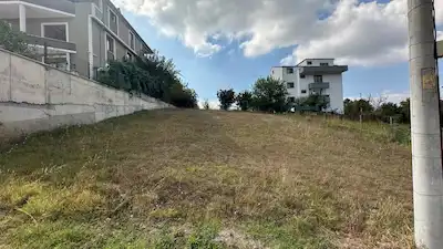KOCAELİ KARTEPE UZUNTARLADA 501M2 SATILIK KONUT İMARLI ARSA