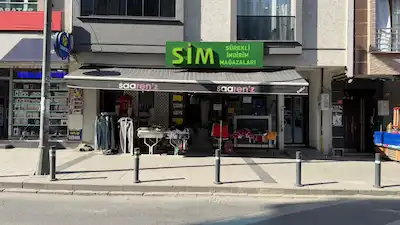 ESENYURT İŞLEK CADDE ÜZERİ'NDE  220 M² SATILIK DÜKKAN