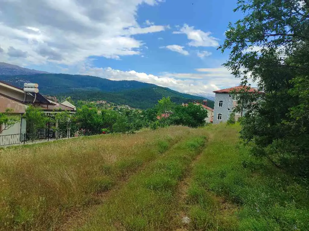 AKSEKİ CEVİZLİ' DE SATILIK MÜSTAKİL ARSA