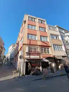 ŞEHREMINI GÖBEĞINDE KİRALIK 2+1 DAIRE