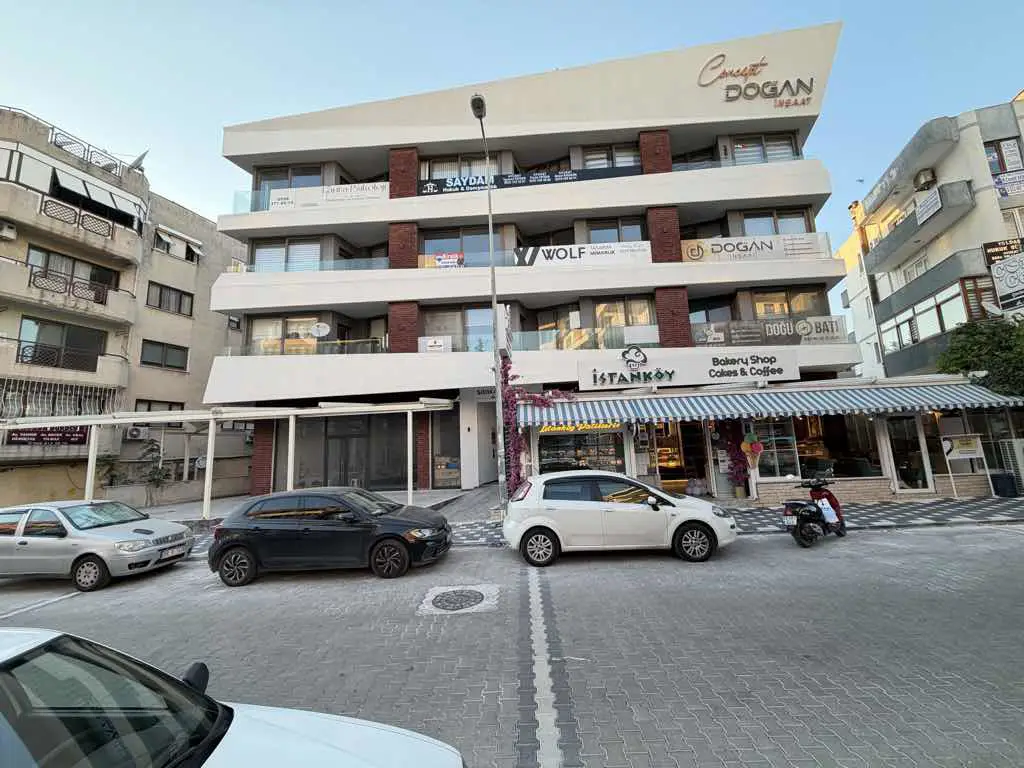 ADLIYE KARŞISINDA AVUKATLIK MIMARLIK OFİSİ VE DOKTOR MUAYENEHANESİ OLMAYA MÜSAİT KİRALIK 2+1 OFİS