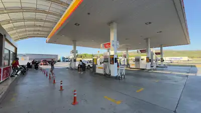 SHELL AKARYAKIT İSTASYONU AKHİSAR-BALIKESİR YOLU ÜZERİNDE TAŞINMAZ VE AKTİF OPERASYONLU SATILIK
