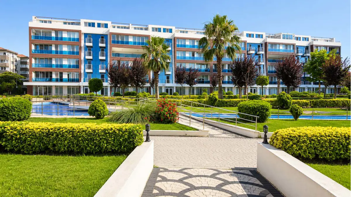 FIRSAT!!! TUZLA MODERN SİTESİNDE MUHTEŞEM BAHÇE KATI 3+1