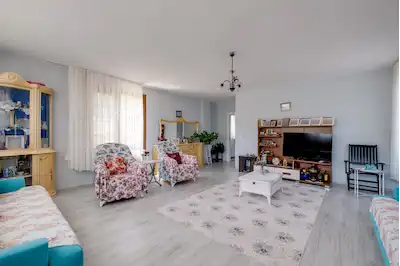 ŞILE İMRENLI MH DENIZE 5 DAKIKA MESAFEDE SATILIK 3 KATLI VILLA