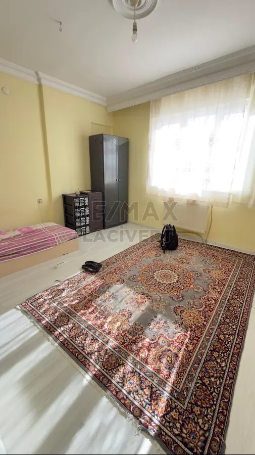 RE/MAX LACİVERT'TEN ÇATYOLU ÜZERİN'DE 3+1 SATILIK DAİRE