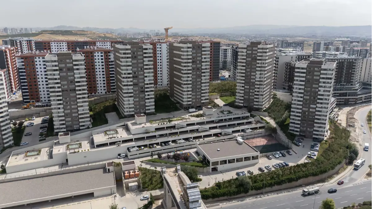 KAŞMİR YONCA SİTESİ’NDE 4+1 | 140 M² NET | 11. KAT | 3 CEPHE FERAH DAİRE