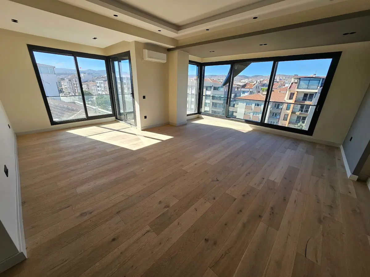REMAX MİD 'DEN BANDIRMA CADDESİ ÜZERINDE SATILIK 6+1 LÜKS DUBLEKS DAİRE