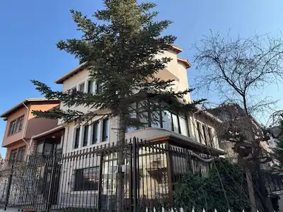 MUTLULENT PLANLAMACILAR SİTESİNDE SATILIK 4 KATLI 5+2 FORLEX