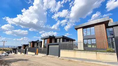 İNCEK PRESTİJLİ PROJESİ MERKEZİ KONUMDA 6+2 LÜKS FIRSAT VİLLA