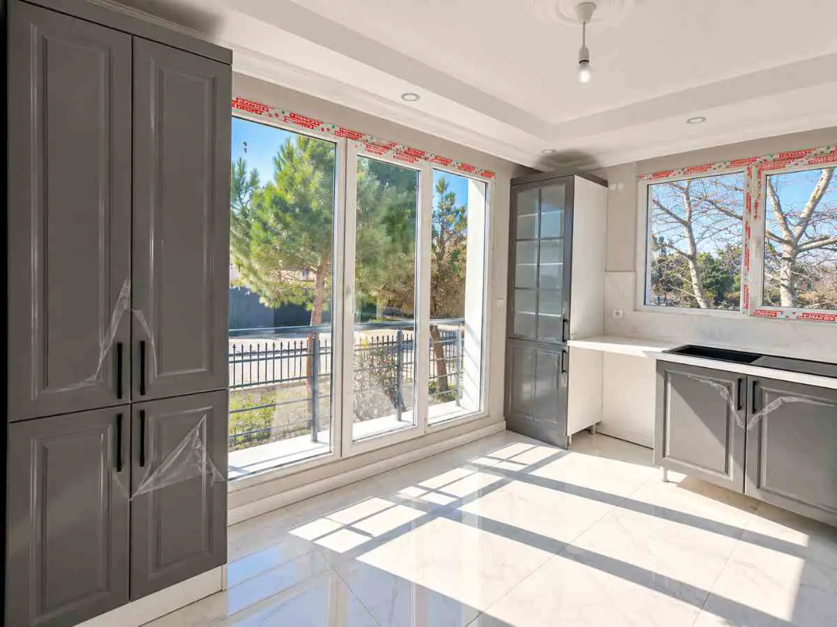 BÜYÜKÇEKMECE BAHÇELİEVLER’DE SIFIR 2+1 | GÜNEY CEPHE | BALKONLU