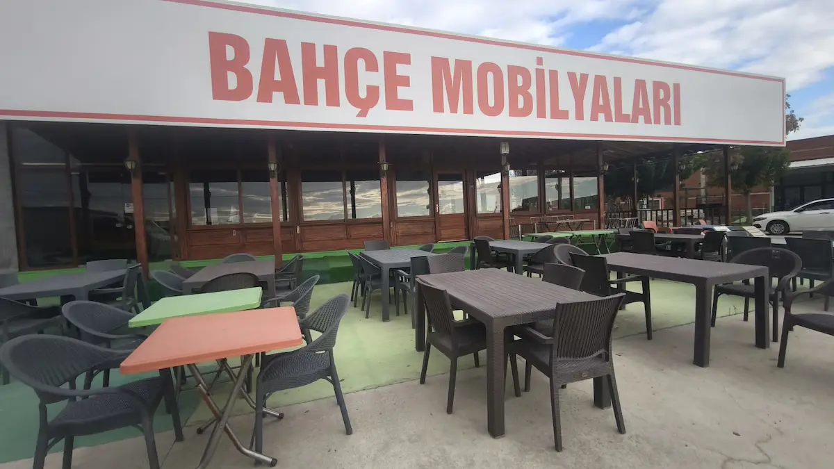 MENEMEN NOVADA AVM YANI MARKA DEĞERİ YÜKSEK YOLA CEPHELİ KİRALIK İŞ YERİ