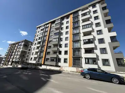 REMAX İLKE'DEN PALANDÖKEN KONUTLARI'NDA 3+1 KİRALIK DAIRE