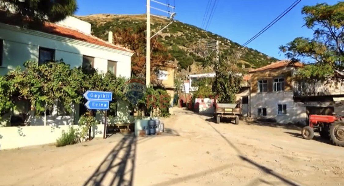 AYVACIK KÖSEDERE'DE EŞSİZ DENİZ MANZARALI ZEYTİNLİK 