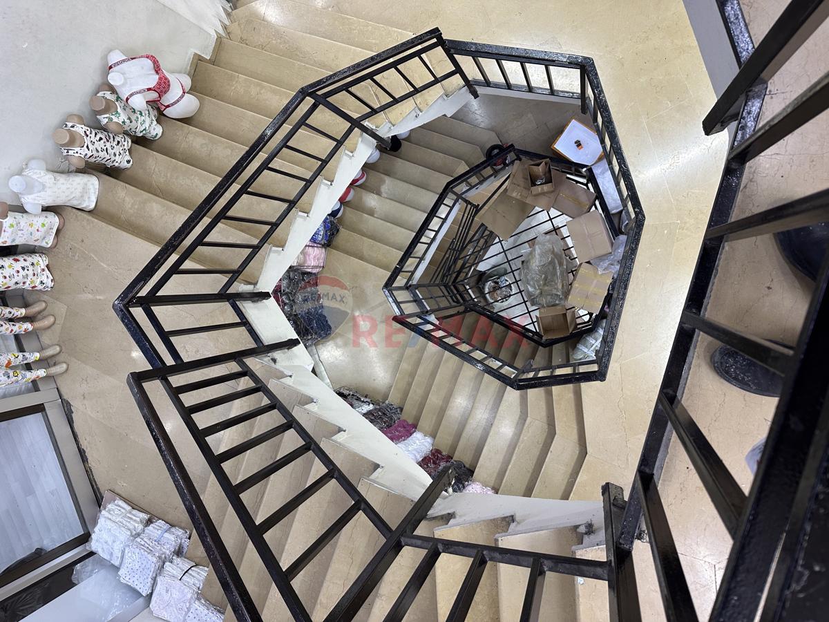 Eminönü, Yeşildirek'te Kiralık Dükkan & Mağaza