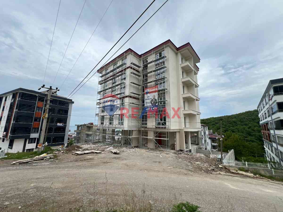 İNCESU'DA DENİZ VE DOĞA MANZARALI SATILIK 1+1 DAİRE