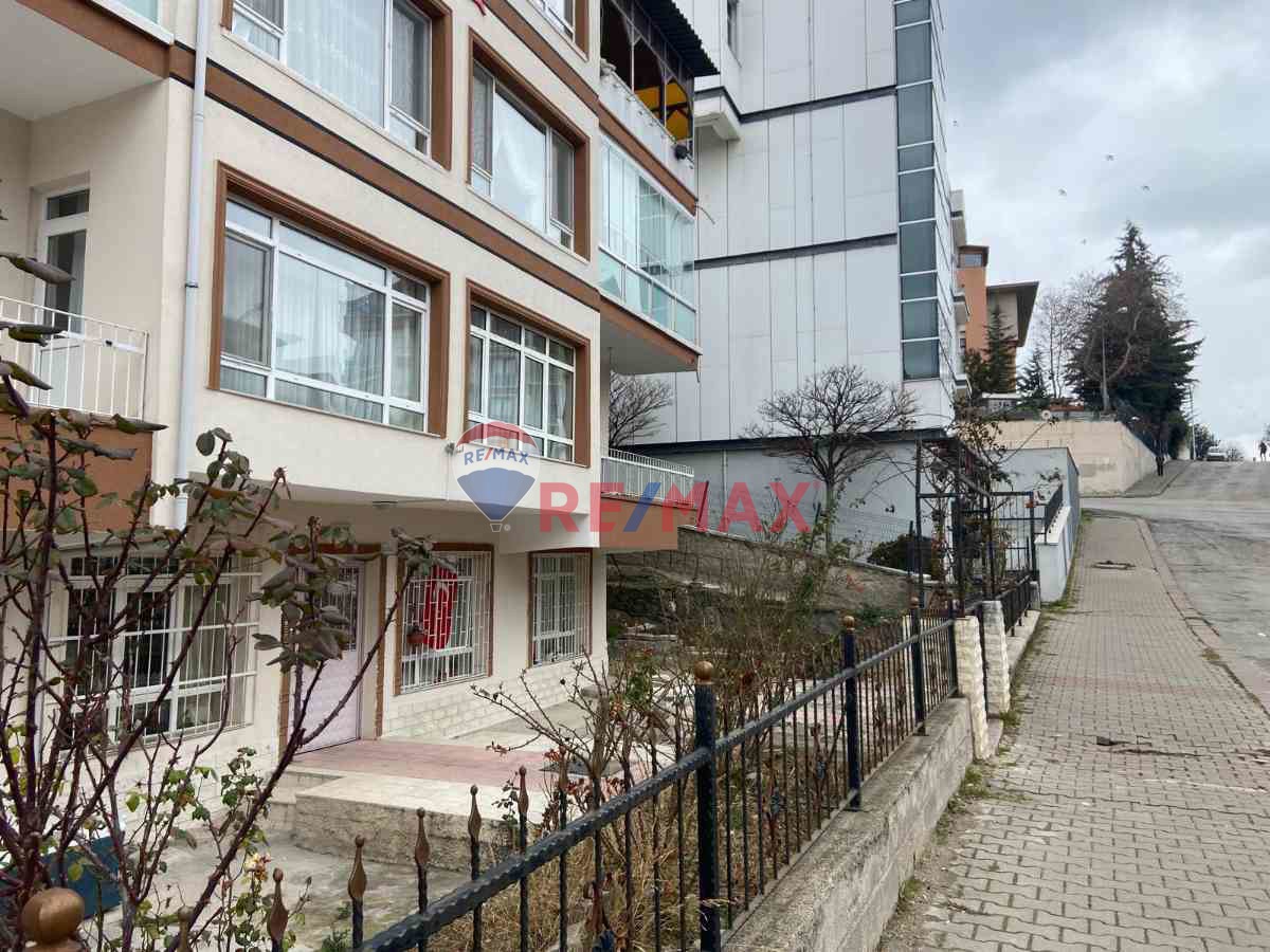 ABİDİNPAŞA KAYALAR SOKAKTA ÖN CEPHE SATILIK 3+1 DAİRE