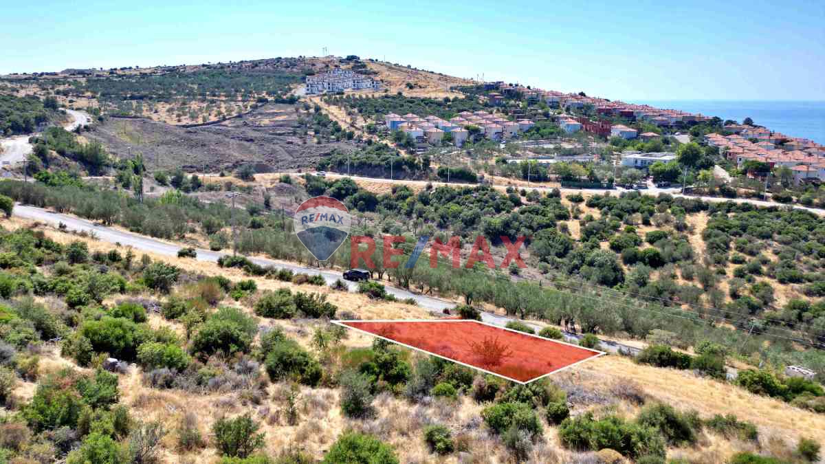 ÇANAKKALE AYVACIK BABAKALE'DE TURIZM/VILLA İMARLI SATILIK ARSA