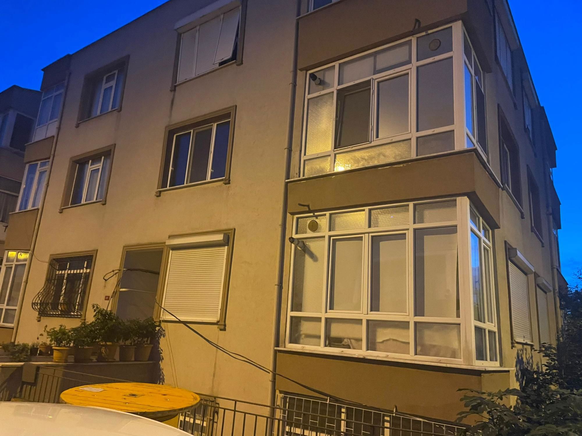 REMAX DAN BEYLERBEYI KÜPLÜCE İSKANLI FULL BOĞAZ MANZARALI 2+1