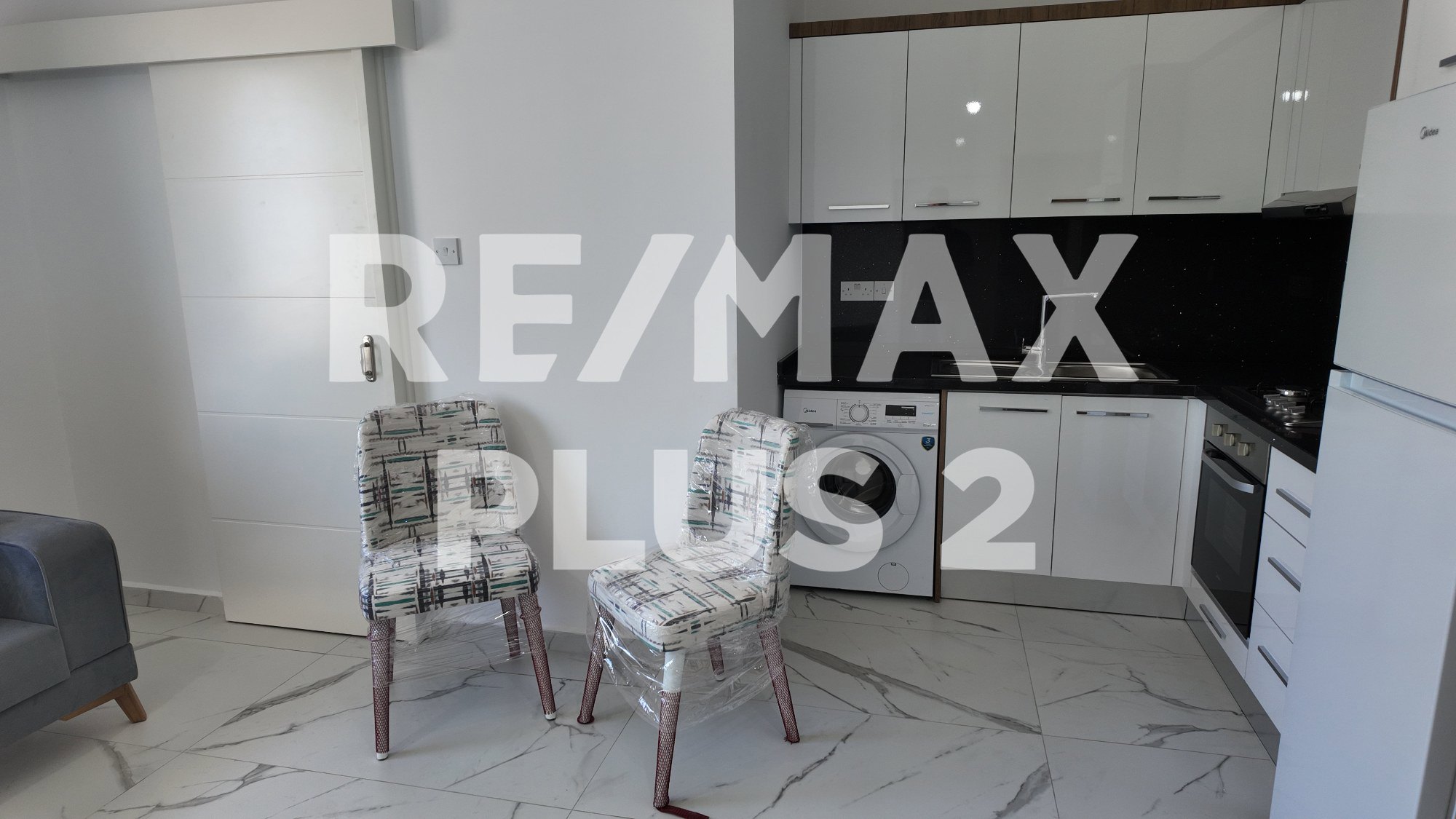 KİRALIK SIFIR STÜDYO – HAVUZ MANZARALI FULL EŞYALI | PARK RESIDENCE, LONG BEACH !!!