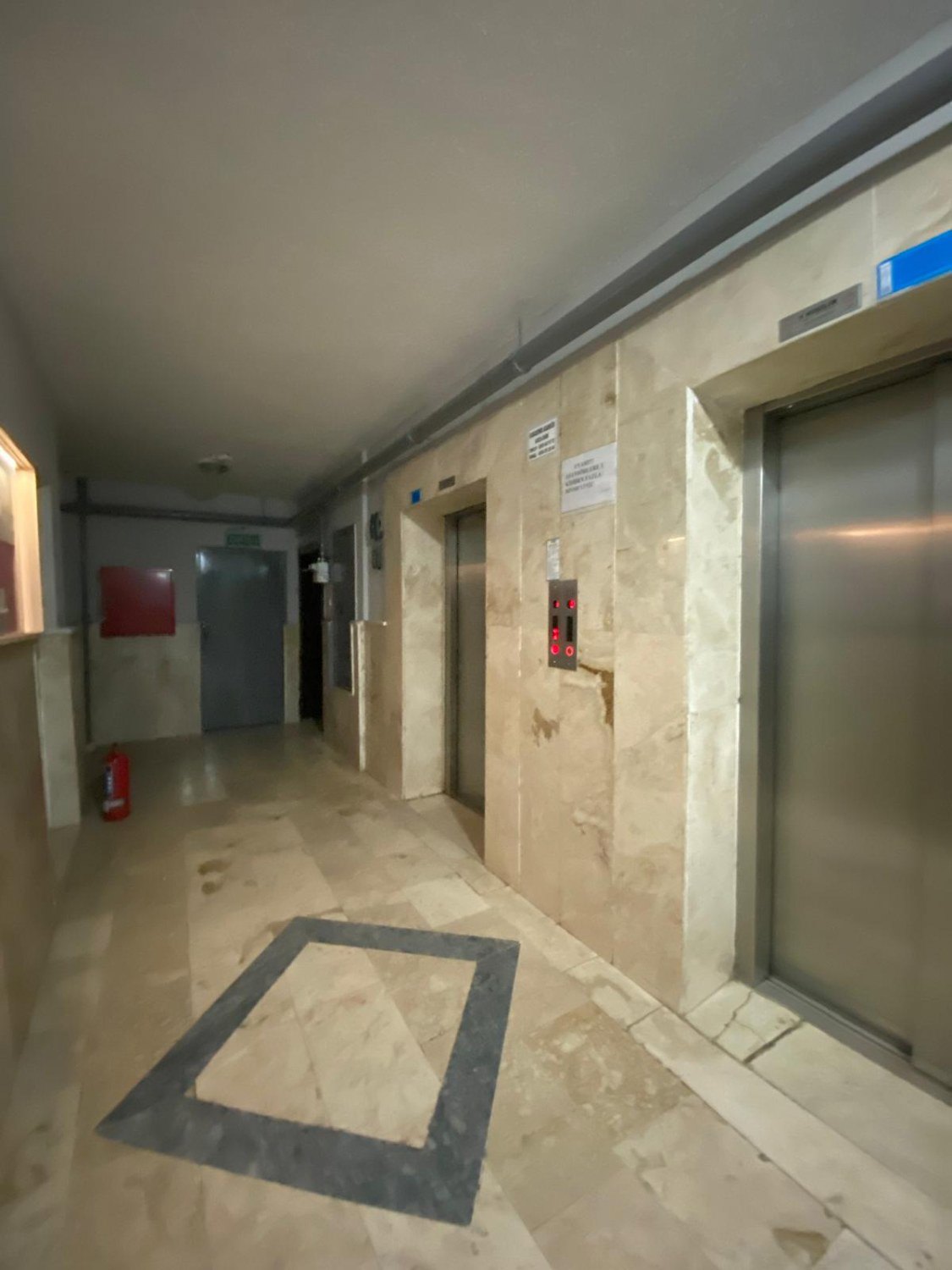 TUZLA AYDINLI'DA SİTE İÇİNDE 2+1 SATILIK DAİRE