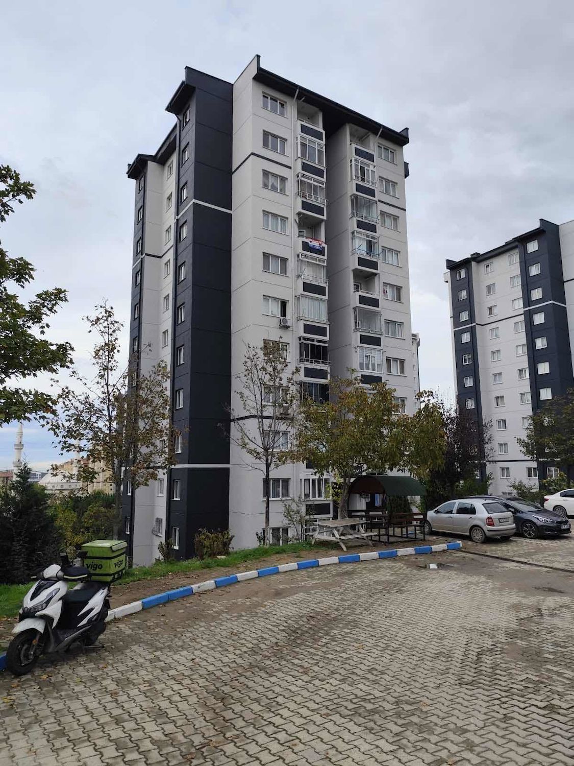 TUZLA AYDINLI'DA SİTE İÇİNDE 2+1 SATILIK DAİRE