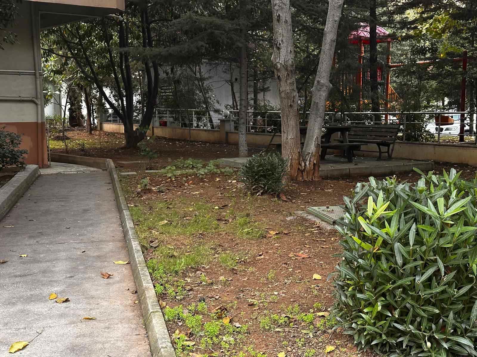 KOZYATAĞI SÜMKO SİTESİNDE 3+1 SATILIK DAİRE!