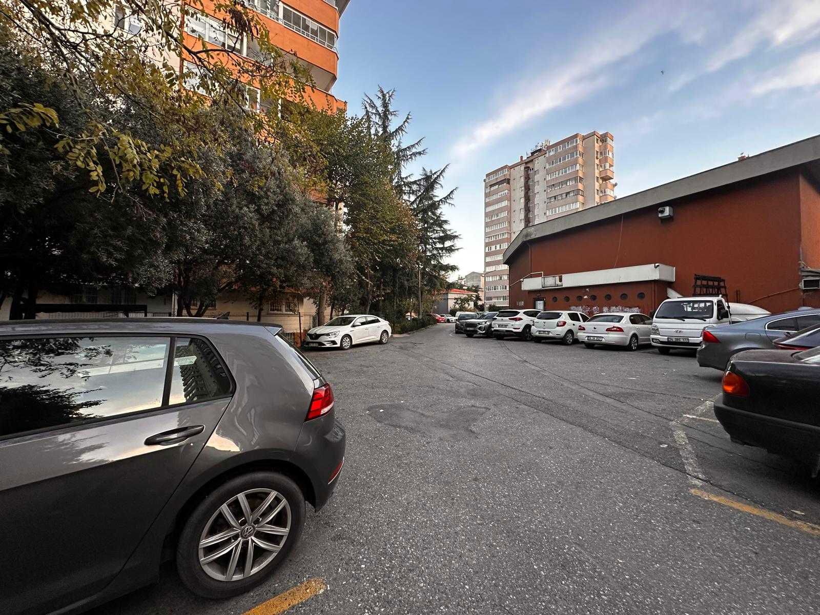 KOZYATAĞI SÜMKO SİTESİNDE 3+1 SATILIK DAİRE!