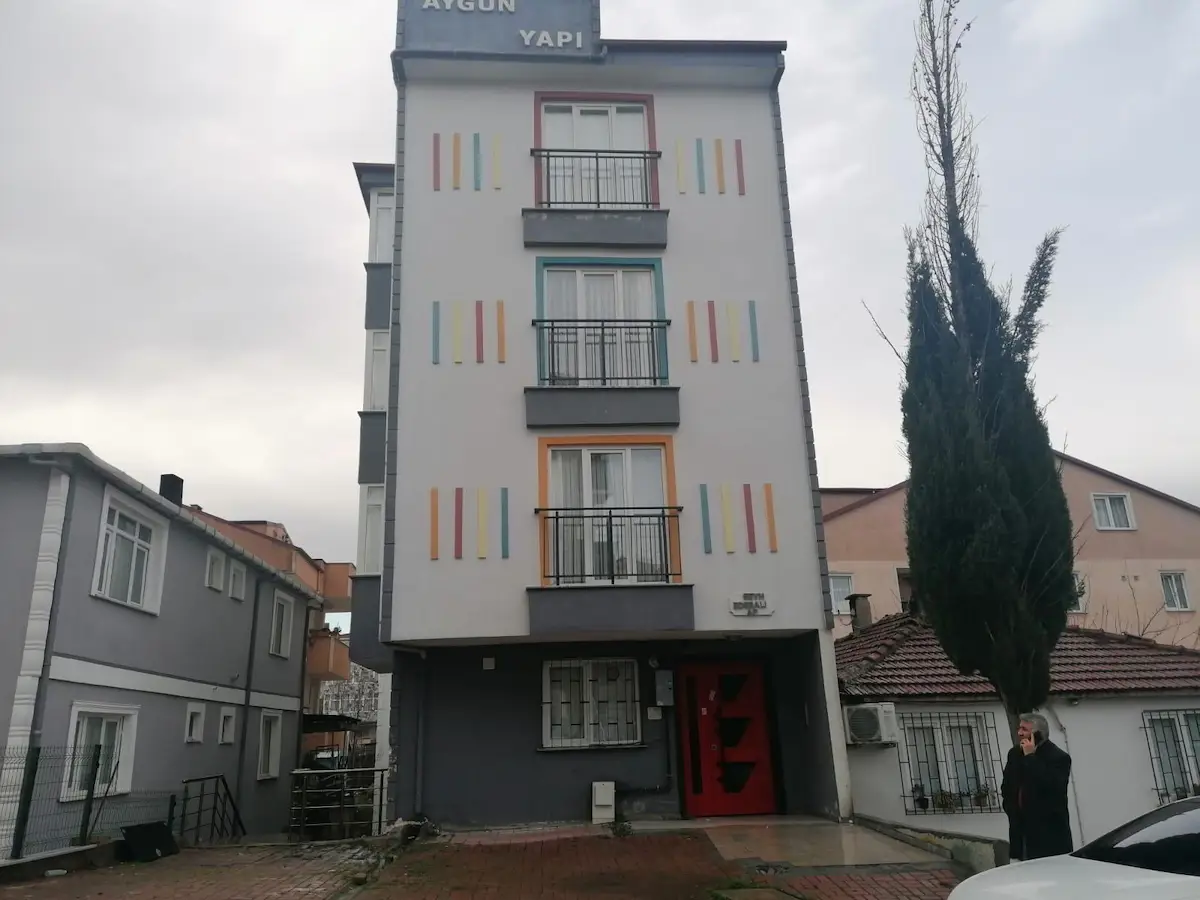 CAYIROVA ATATURK MAH DE SATILIK 4+1. DUBLEX