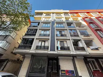 BAHÇELIEVLER-ŞIRINEVLER'DE 4+1 SATILIK DAIRE