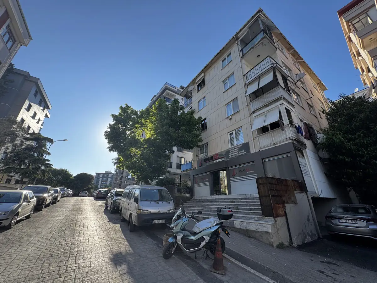 KARTAL YUKARI MAH.MARMARAYA YAKIN.3+1 SATILIK DAİRE