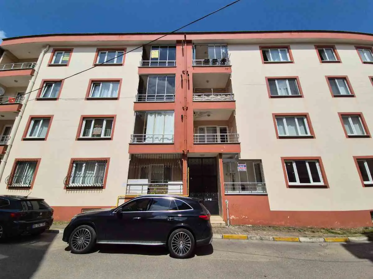 GAZİLER MAHALLESİ 106. SOKAK'TA MASRAFSIZ, GÜNEY CEPHE, 135 M² NET 3+1