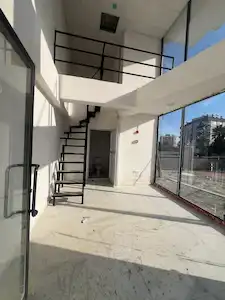 HÜSNÜ KARAKAŞ’TA SIFIR, KÖŞE KONUMLU  UYGUN FIYATLI SATILIK DÜKKAN 