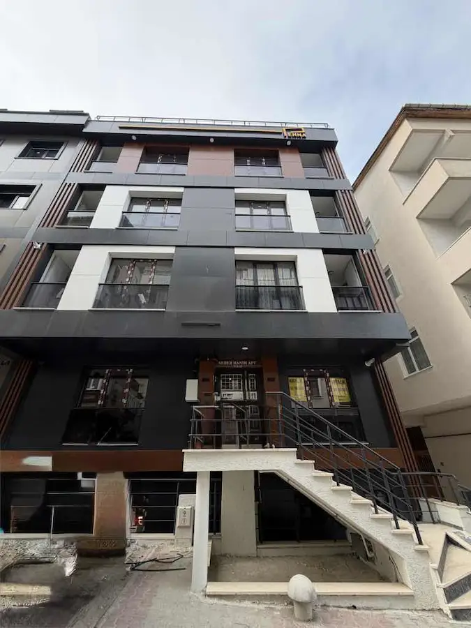 FETIH MAHALLESI’NDE SIFIR TAŞINMAYA HAZIR 2 + 1 SATILIK DAIRE