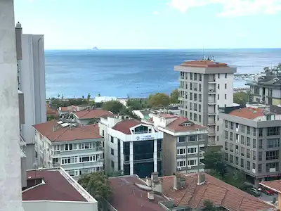 BOSTANCI'DA BAĞDAT CADDESI'NE ILK PARALELDE, 130M2 NET, KATTA TEK, DENIZ MANZARALI 3+1
