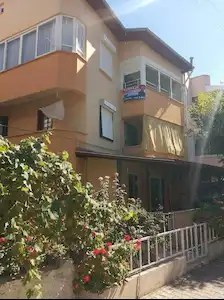 ALTINOLUK İSKELE MAH. DENİZE YAKIN 2+1 KIRALIK EŞYALI DAİRE 