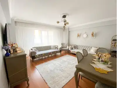 ATAŞEHİR ESATPAŞADA KULLANIŞLI 2+1 KAPALI MUTFAK BALKON