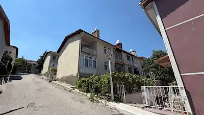 UĞUR MUMCU MAH. KÜLTÜR BİRLİK SİTESİNDE SATILIK KÖŞE VİLLA