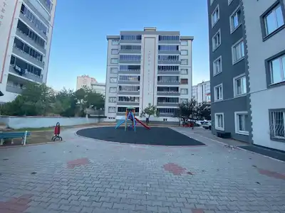 REMAX YENİ'DEN HARİKA KONUMDA // EKSİKSİZ 5+1 DAİRE //