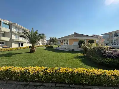 SERDİVAN ARABACIALANI MAH. KIRALIK DAIRE REMAX-HÜR MÜGE EGÜN AYDAŞ'TAN 