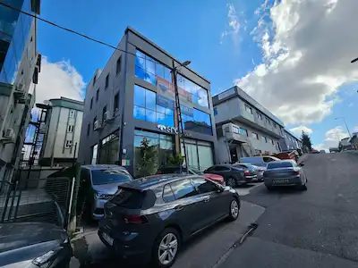 ŞERIFALI TICARI BÖLGEDE 1010 M2 MASRAFSIZ İSKANLI KDV'LI PLAZA