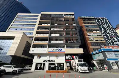 REMAX BEYAZ DAN CEYLAN DIAMOND PLAZADA KIRALIK DUBLEKS OFIS
