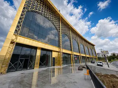 REMAX AHMET ŞIMŞEK BAŞAKŞEHIR İKI TELLI OSB KIRALIK 2500M2 PLAZA