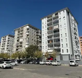 28 REMAX BEST'TEN YENİ GİRNE 'DE SATILIK 3+1 DAİRE