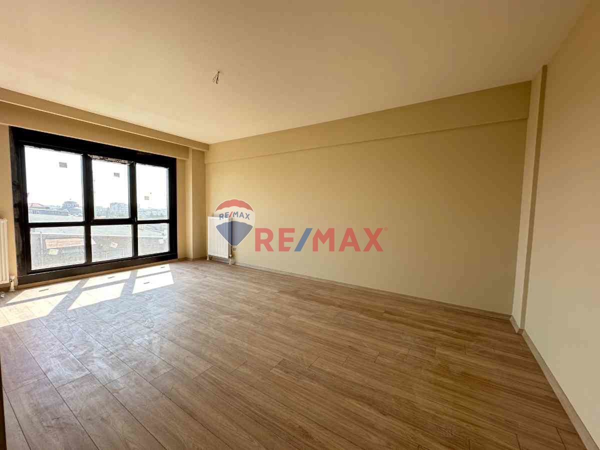 KURTKÖY 360 SUITES 3,5+1 ÖNÜNDE METRO YANINDA HASTANE SIFIR SITE